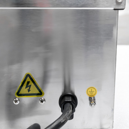 Płyta grillowa elektryczna Mega-M UC 2x3kW.230V.2/3G.1/3R N