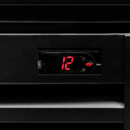 Witryna chłodnicza z drzwiami przesuwnymi 1048L Mega-M RICO i133oświetlenie LED podświetlany górny plafon reklamowy