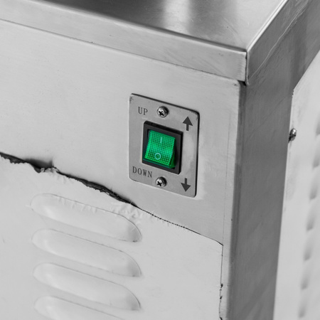 Nadziewarka do kiełbas hydrauliczna Mega-M 15 L wydajność 300 kg/h moc 750 W