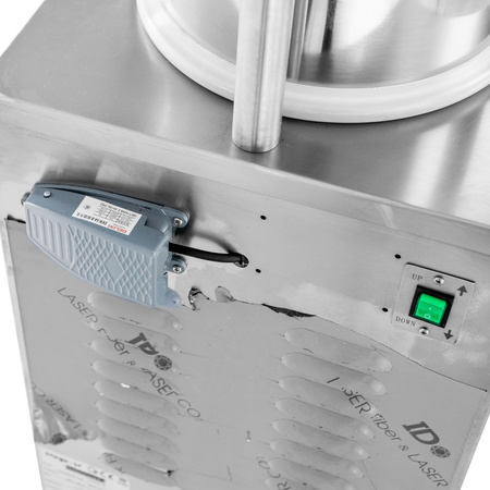 Nadziewarka do kiełbas hydrauliczna Mega-M 26 L wydajność 400 kg/h moc 1100 W