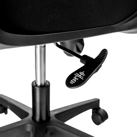 Fotel biurowy obrotowy FURVERO Basic czarny