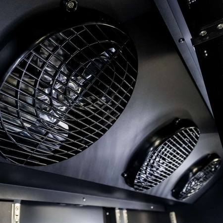 Witryna chłodnicza 3-drzwiowa 1200L Mega-M DIEGO R168 Prestige black oświetlenie LED